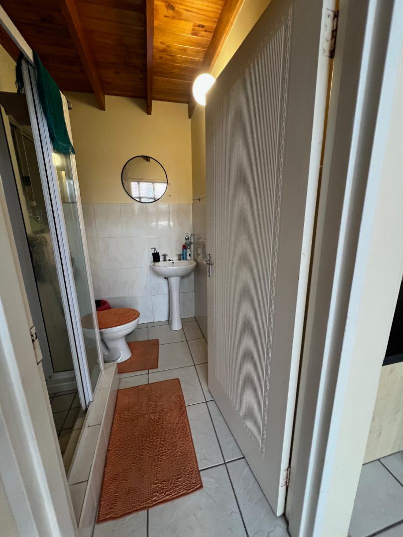 To Let 1 Bedroom Property for Rent in Bluewater Bay Eastern Cape
